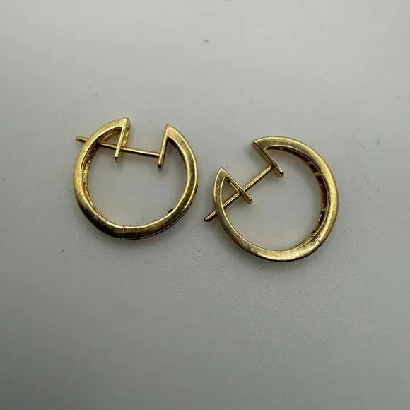 Stunning channelāset, princess cut RUBY huggie hoop earrings,14kt yellow gold - Picture 5 of 16